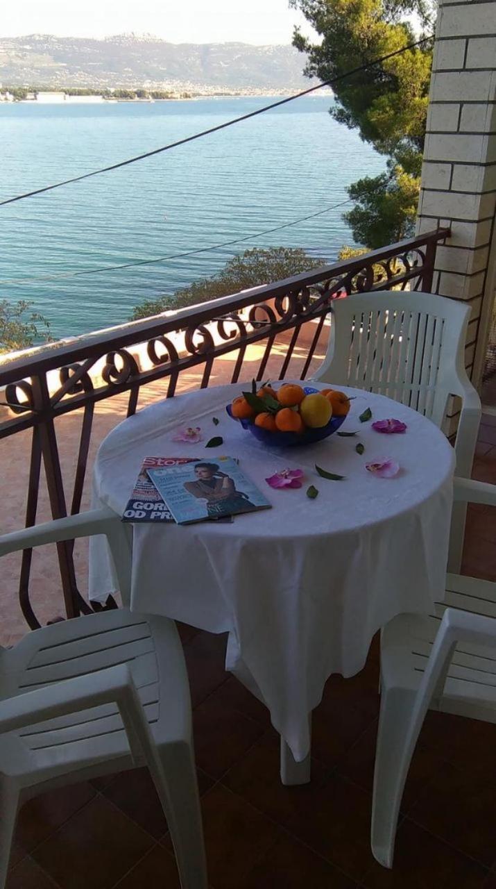Apartments Vini Trogir Exterior photo