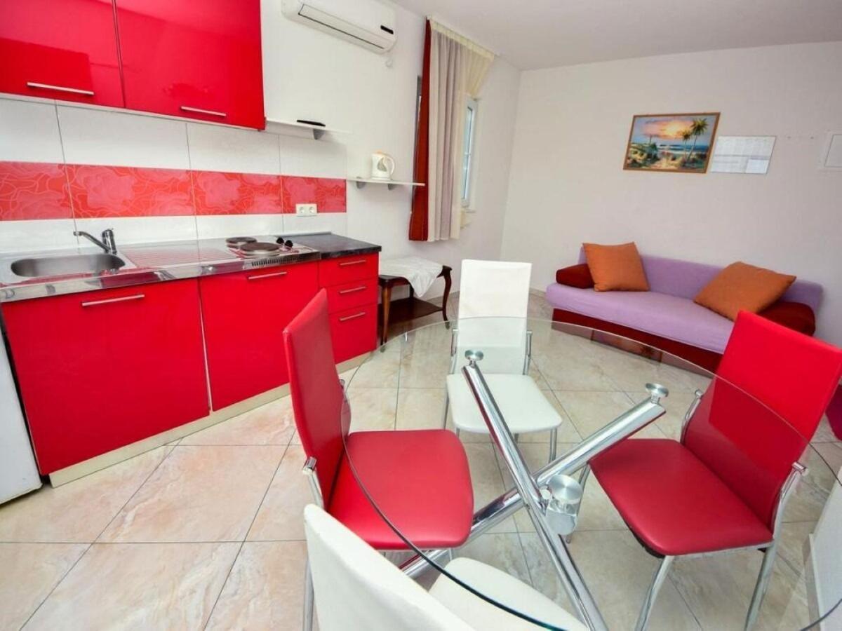 Apartments Vini Trogir Exterior photo