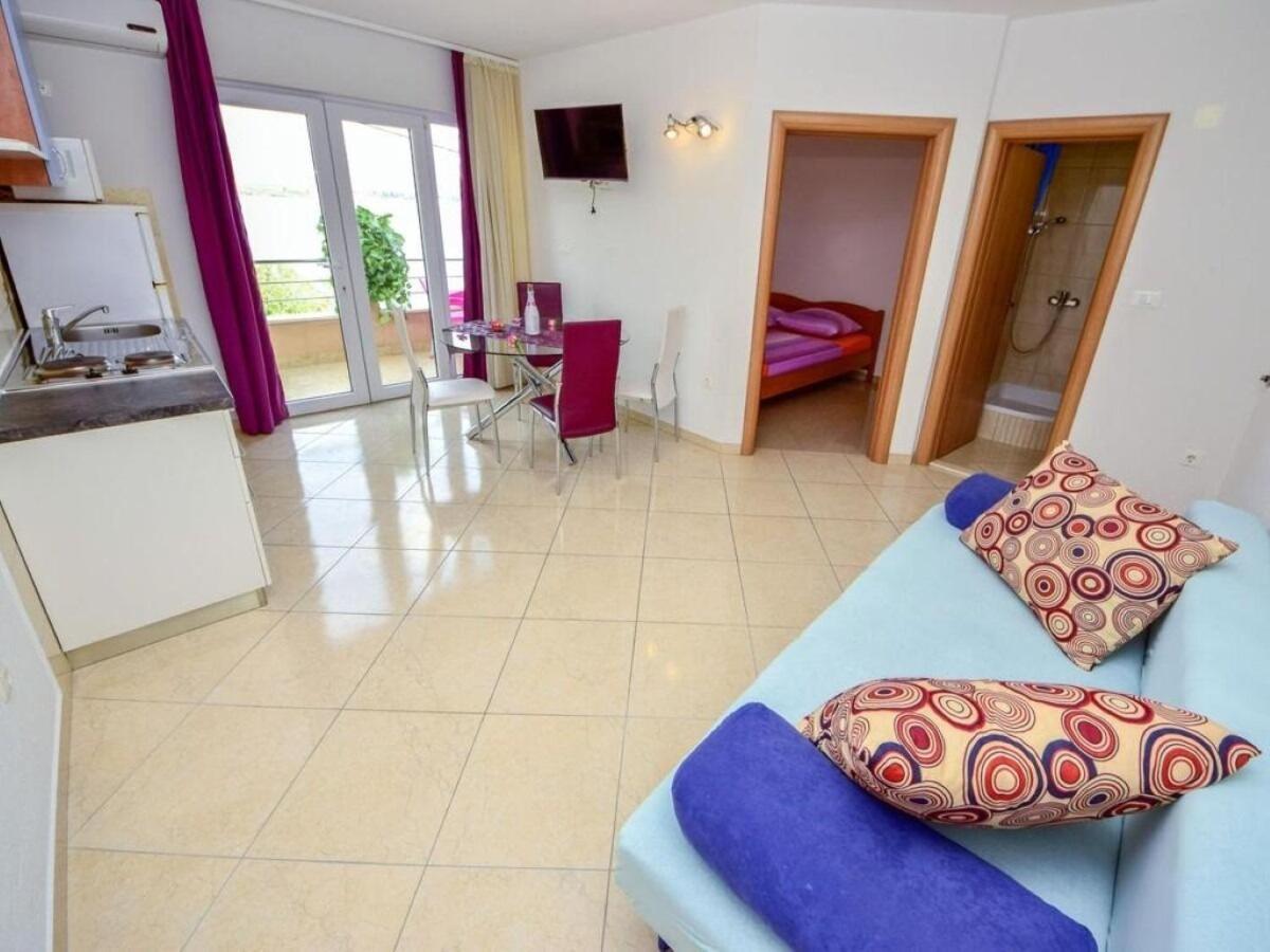 Apartments Vini Trogir Exterior photo