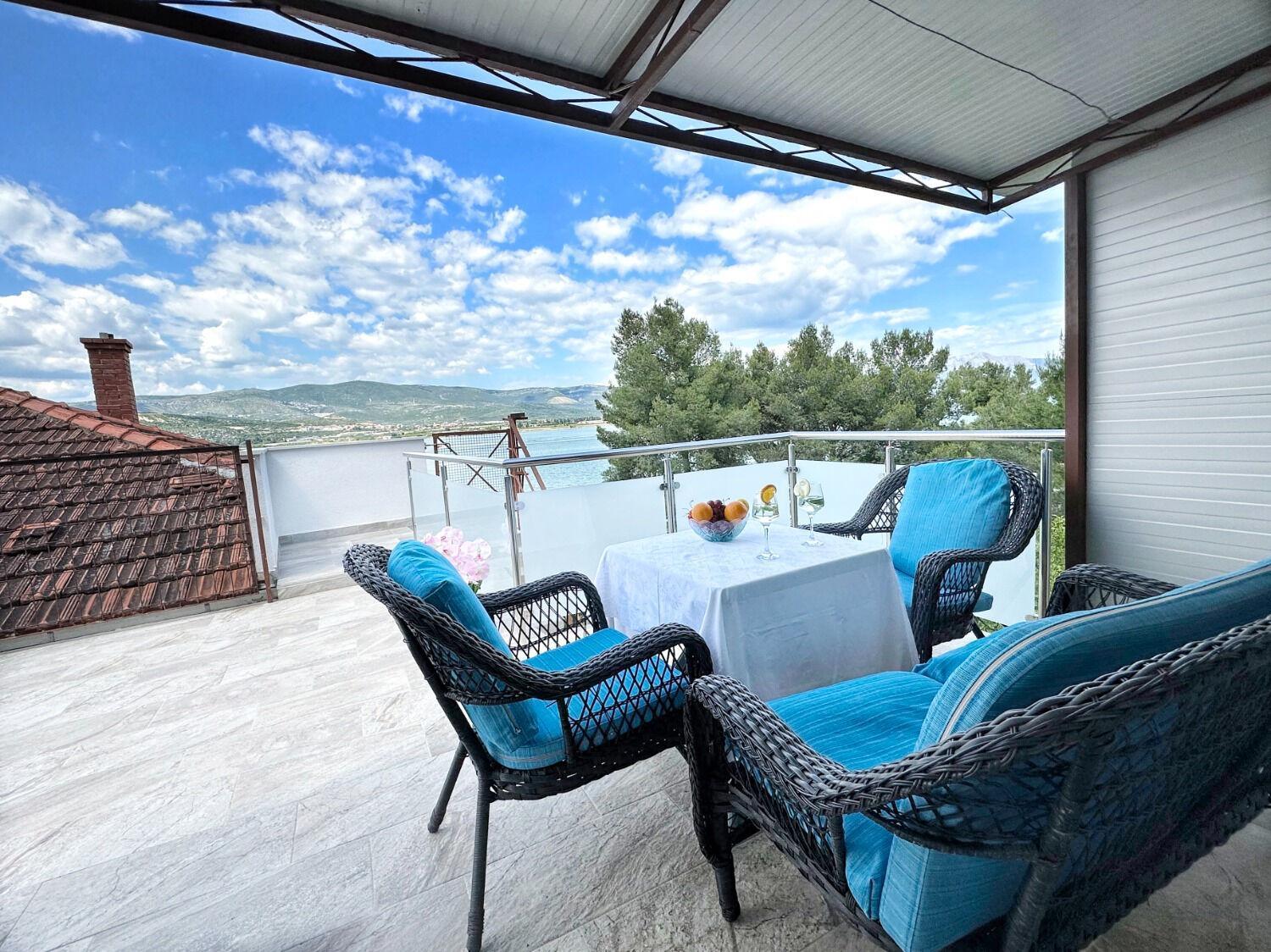 Apartments Vini Trogir Exterior photo